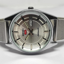 Load image into Gallery viewer, Vintage Seiko Automatic